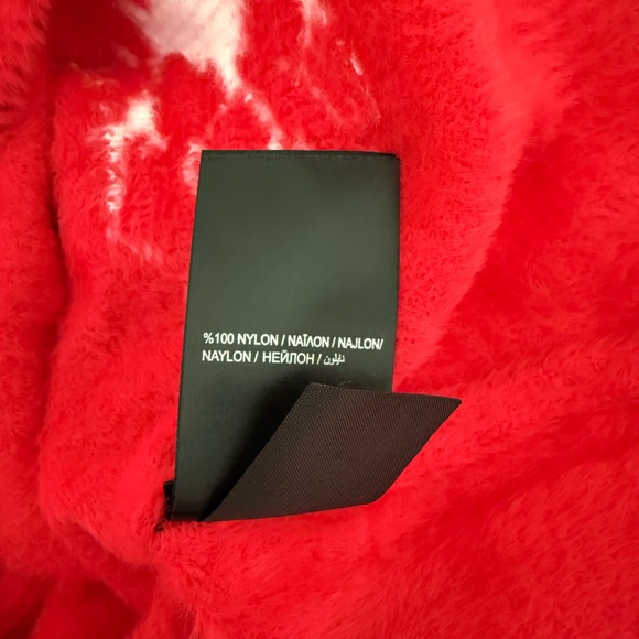 Avenue George V Paris Red With Flowers Fur Sweater Size 3XL - Picture 9 of 9